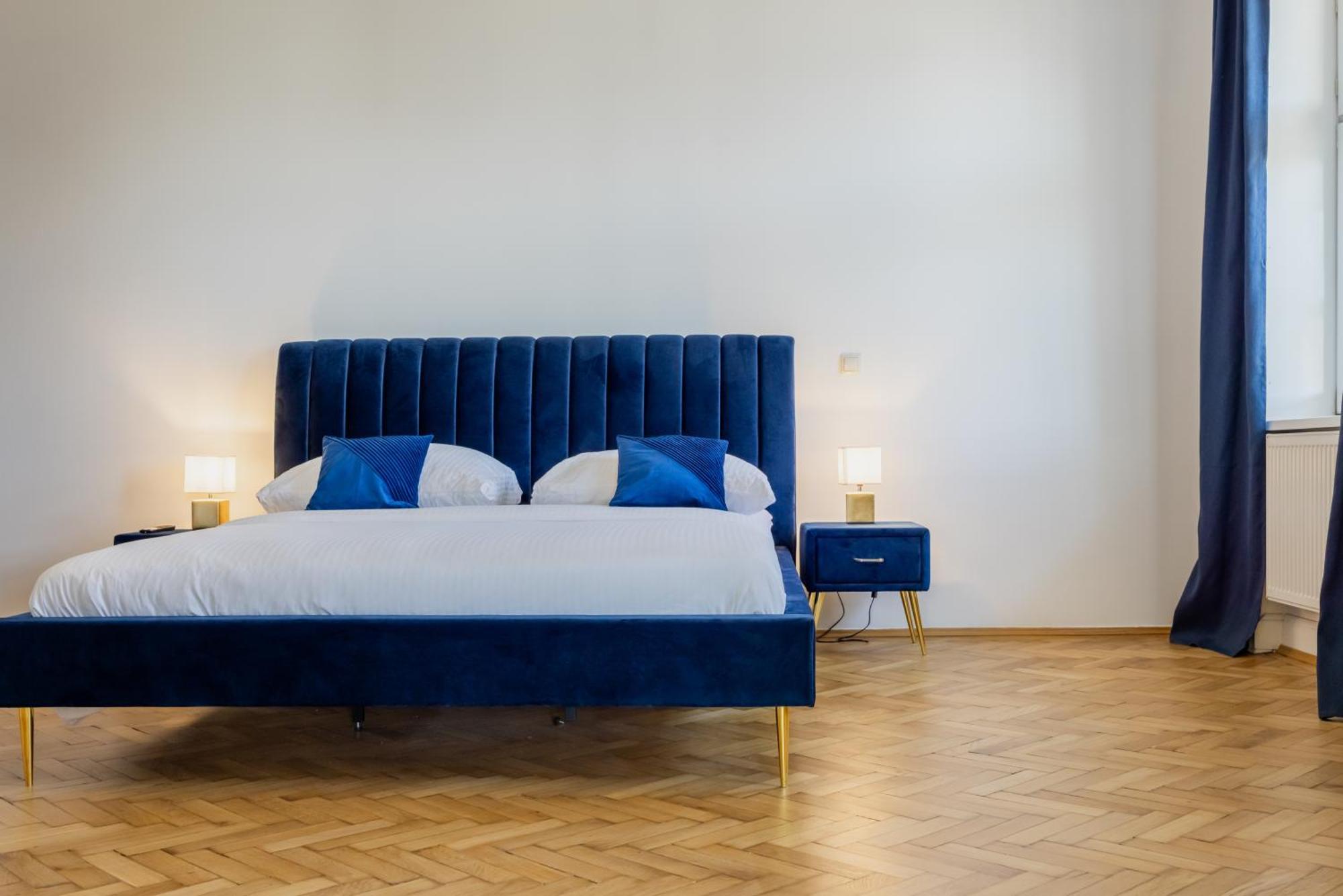 Appartement Stylish Apartment: Metro Access, And Center In One *